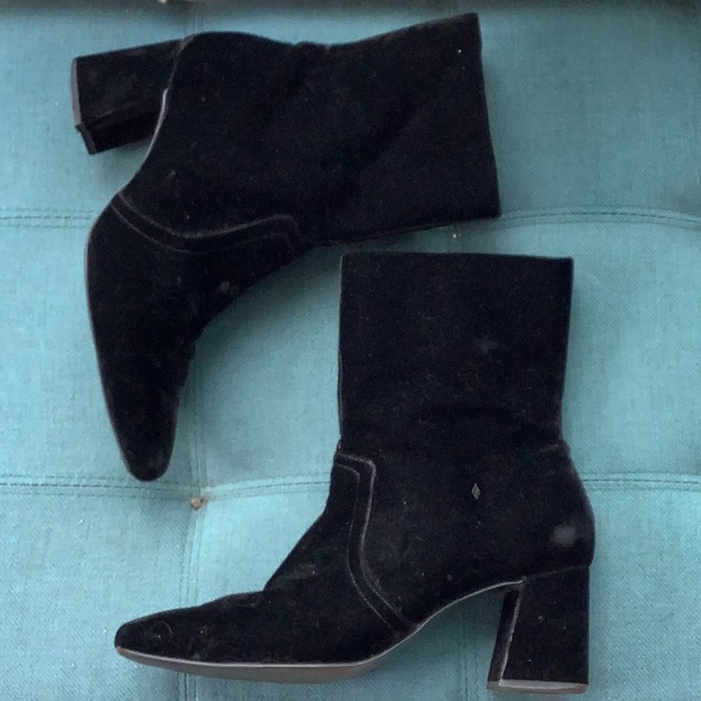Black velour boot